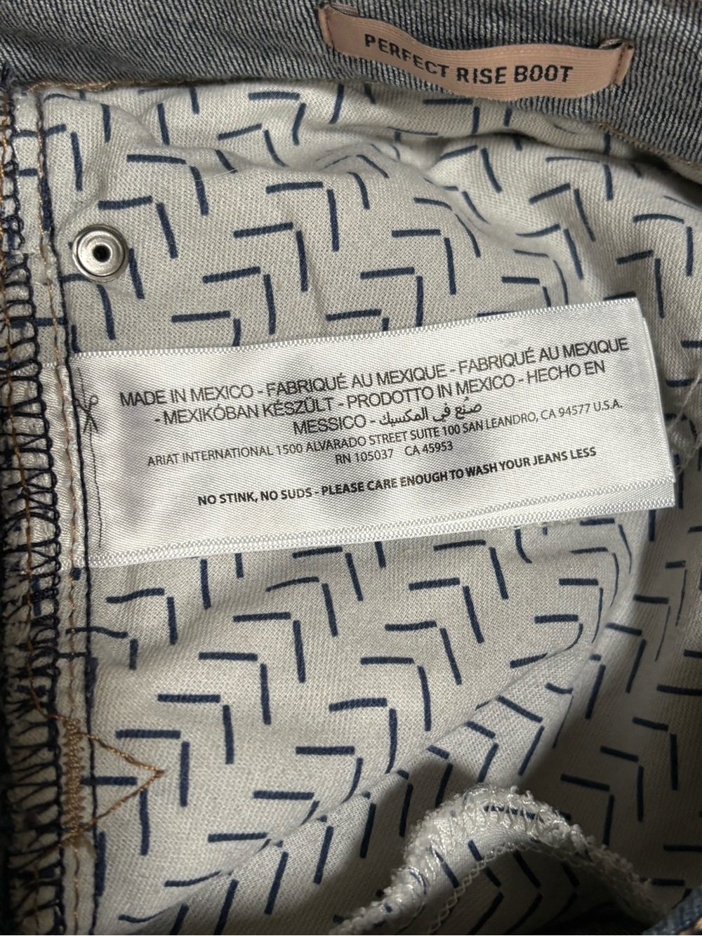 Ariat R.E.A.L. Rosa Perfect Rise Bootcut Jeans 31 R 10027713 Excellent Condition - Picture 6 of 8